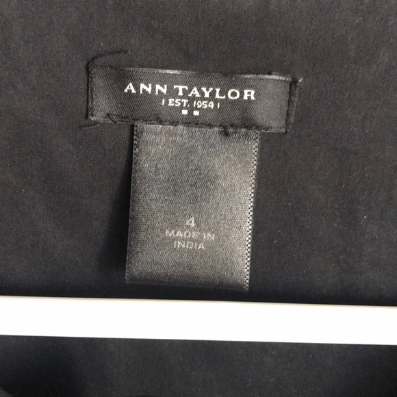 A must have black dress! - Picture 4 of 5